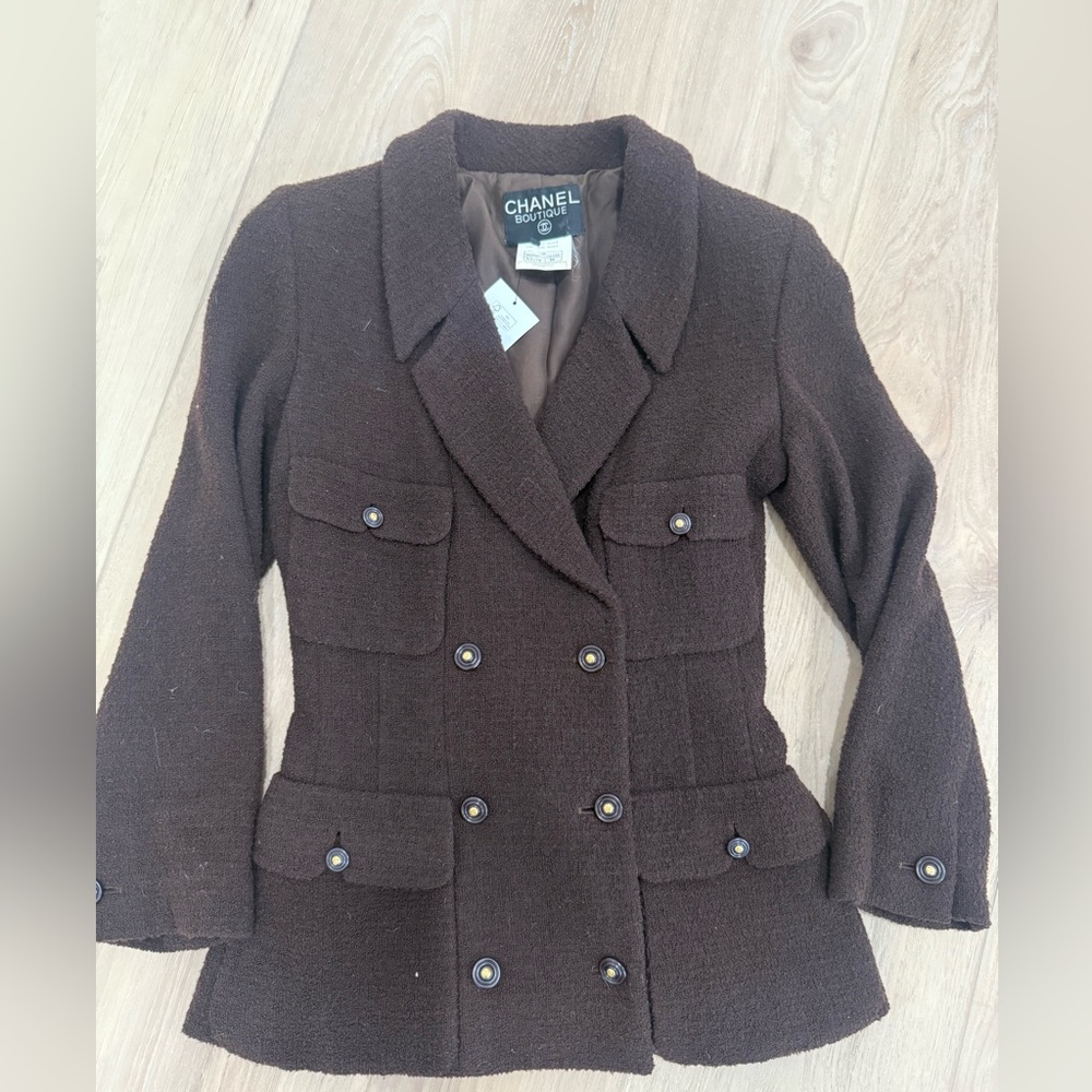 SOLD 🙌🏼Chanel Dark Brown Suit set
